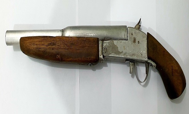 PROCESADO EN LETICIA UN MENOR DE EDAD POR EL DELITO DE PORTE ILEGAL DE ARMAS DE FUEGO PROCESADO EN LETICIA UN MENOR DE EDAD POR EL DELITO DE PORTE ILEGAL DE ARMAS DE FUEGO