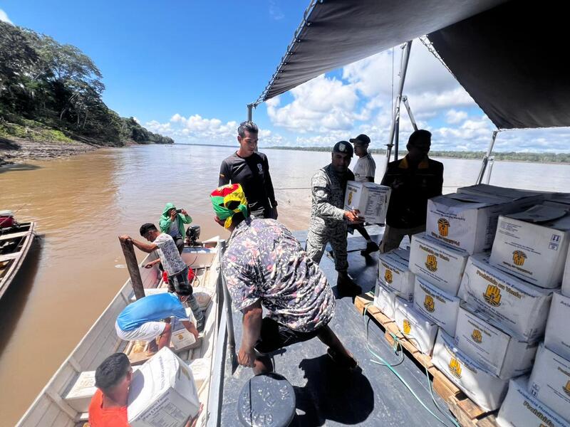 Trabajo conjunto lleva asistencia a comunidades de Leticia y Puerto Nariño Trabajo conjunto lleva asistencia a comunidades de Leticia y Puerto Nariño