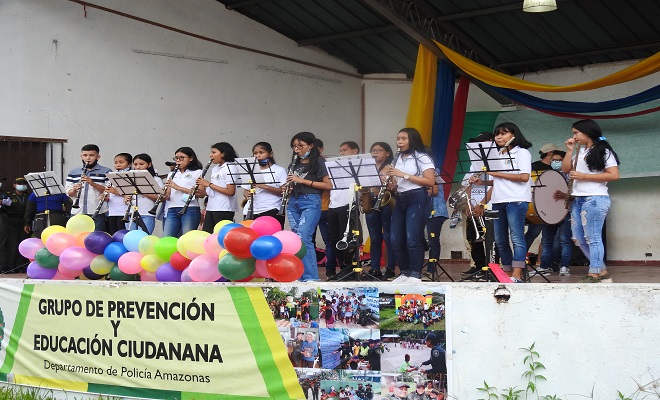 EL DEPARTAMENTO DE POLICÍA AMAZONAS LANZA LA CAMPAÑA COLOMBIA UNA RAZÓN EL DEPARTAMENTO DE POLICÍA AMAZONAS LANZA LA CAMPAÑA COLOMBIA UNA RAZÓN