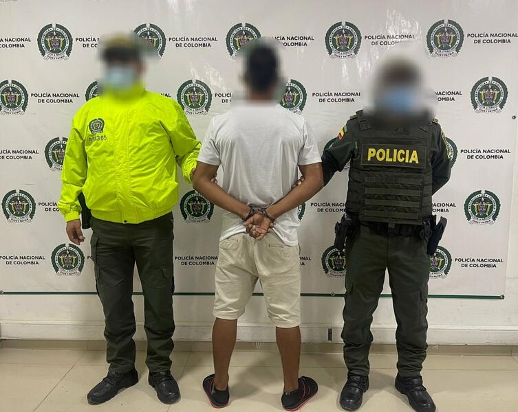 POLICIA NACIONAL REALIZA CAPTURA DE UN INTEGRANTE DEL GRUPO DELINCUENCIAL “LOS DEL PUERTO DE MIKE” POLICIA NACIONAL REALIZA CAPTURA DE UN INTEGRANTE DEL GRUPO DELINCUENCIAL “LOS DEL PUERTO DE MIKE”