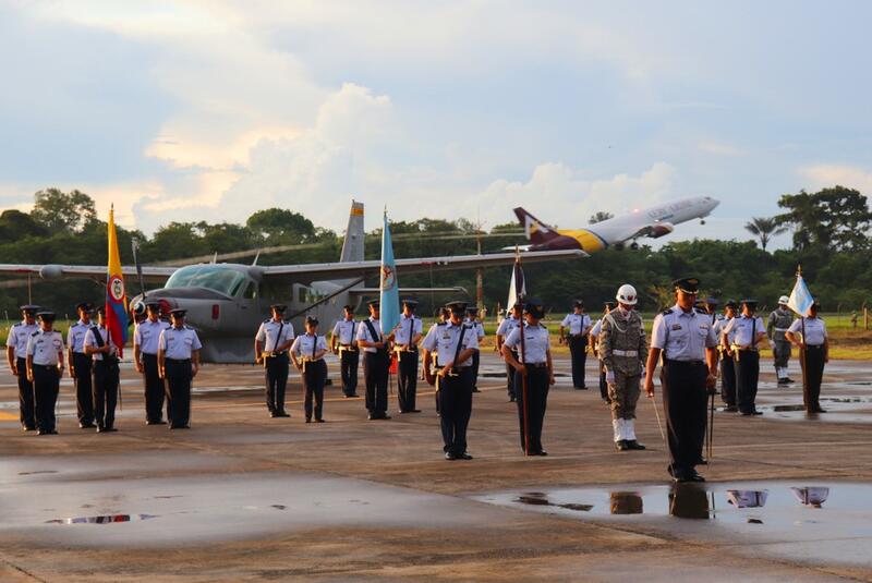 En el Amazonas su Fuerza Aérea Colombiana conmemoró los 103 años al servicio del país