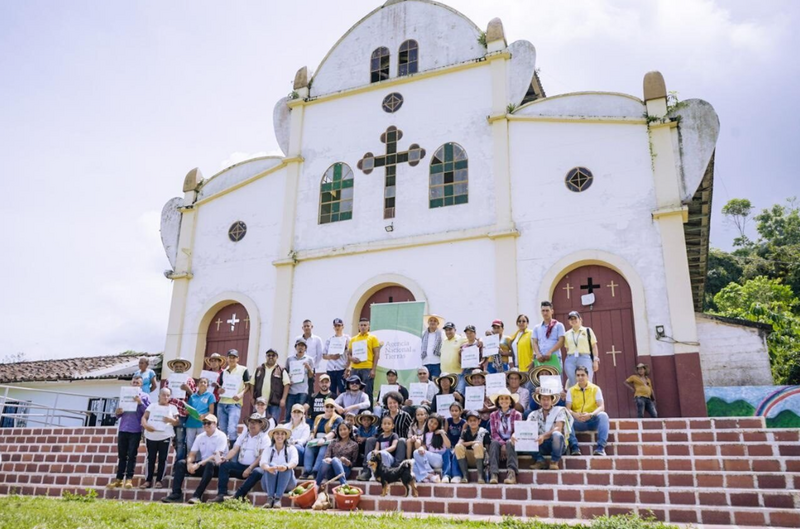 Luego de 27 años de la masacre de El Aro, en Ituango, campesinos recibieron títulos por más de 800 hectáreas