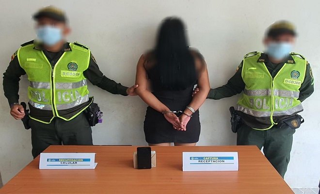MUJER QUE PORTABA CELULAR HURTADO, FUE CAPTURADA POR EL DELITO DE RECEPTACIÓN MUJER QUE PORTABA CELULAR HURTADO, FUE CAPTURADA POR EL DELITO DE RECEPTACIÓN