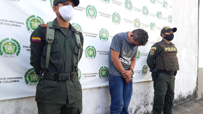 POLICÍA CAPTURA UN HOMBRE SEÑALADO DE ABUSAR DE DOS MENORES DE EDAD EN LETICIA POLICÍA CAPTURA UN HOMBRE SEÑALADO DE ABUSAR DE DOS MENORES DE EDAD EN LETICIA