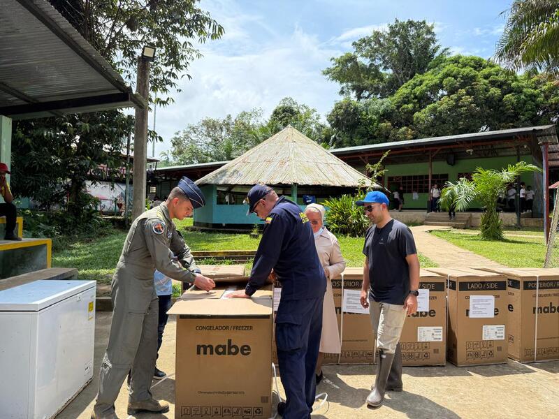 Unidos por la Amazonía: donaciones en 14 sedes educativas de Puerto Nariño Unidos por la Amazonía: donaciones en 14 sedes educativas de Puerto Nariño