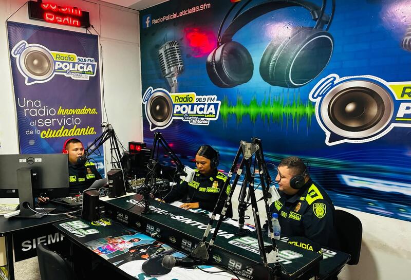  El Coronel Garavito Habla sobre Seguridad y Derechos en Cuéntele al Comandante , fortaleciendo la seguridad de los ciudadanos 
