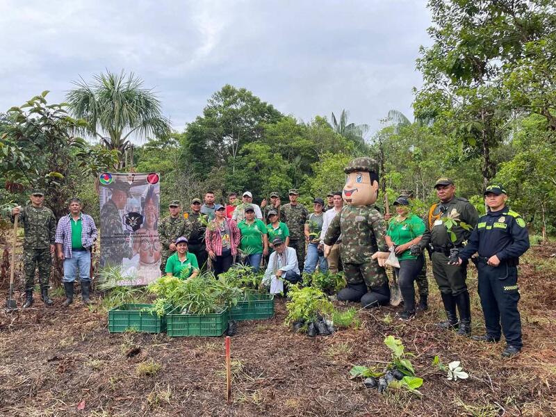 Jornada de siembra de 400 plántulas fortalece la restauración ambiental en el km 6 Jornada de siembra de 400 plántulas fortalece la restauración ambiental en el km 6
