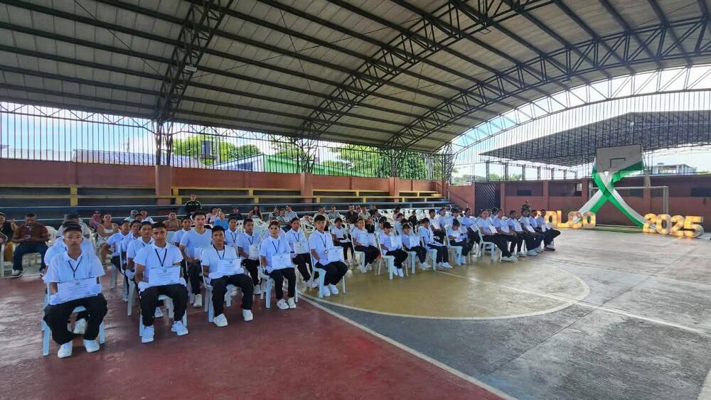 La Policía Nacional en el Amazonas realizó la ceremonia de clausura de la Cívica Infantil, Cívica Juvenil y Jóvenes a lo Bien