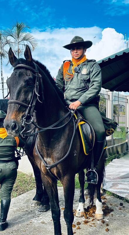 Carabineros de la Policía Nacional en el Amazonas conmemoran 19 años de servicio al campo colombiano