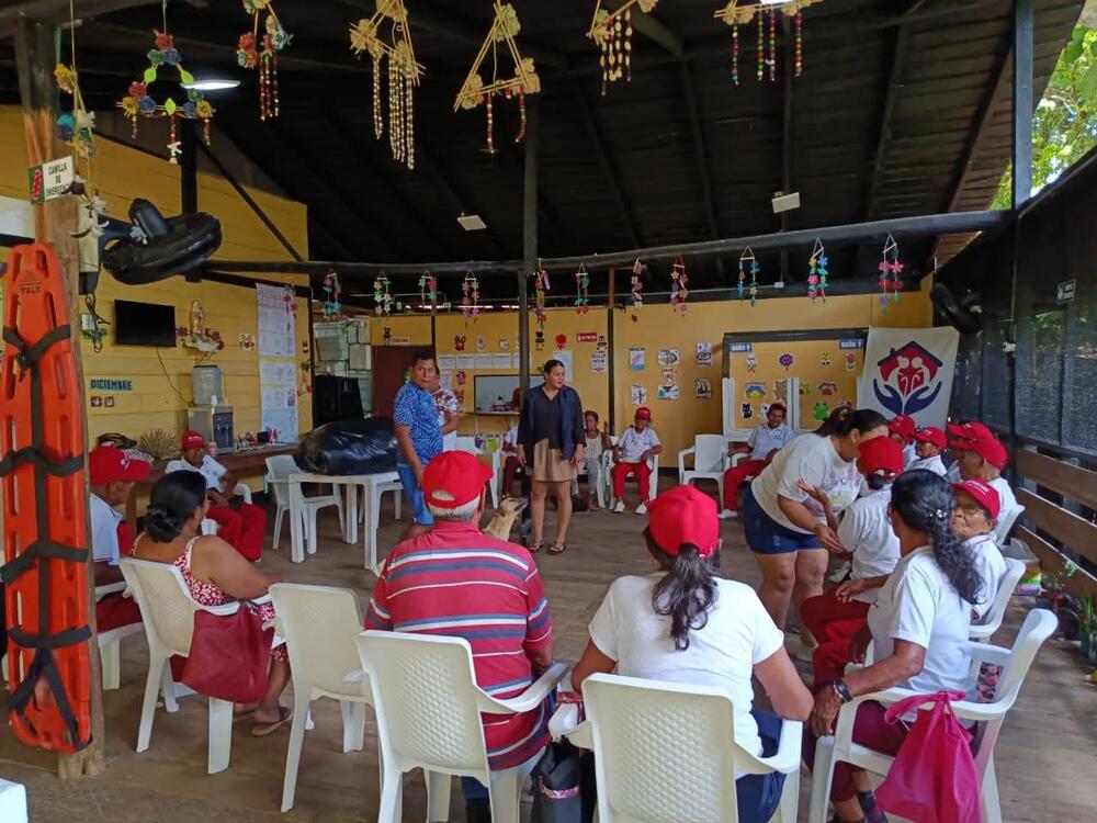 Un gesto que abraza a nuestros mayores en Puerto Nariño