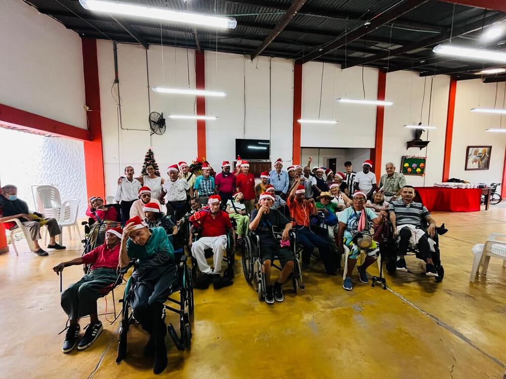 En Navidad, el Centro de Vida y de Bienestar del Adulto Mayor San José de Amazonas agradece a sus benefactores