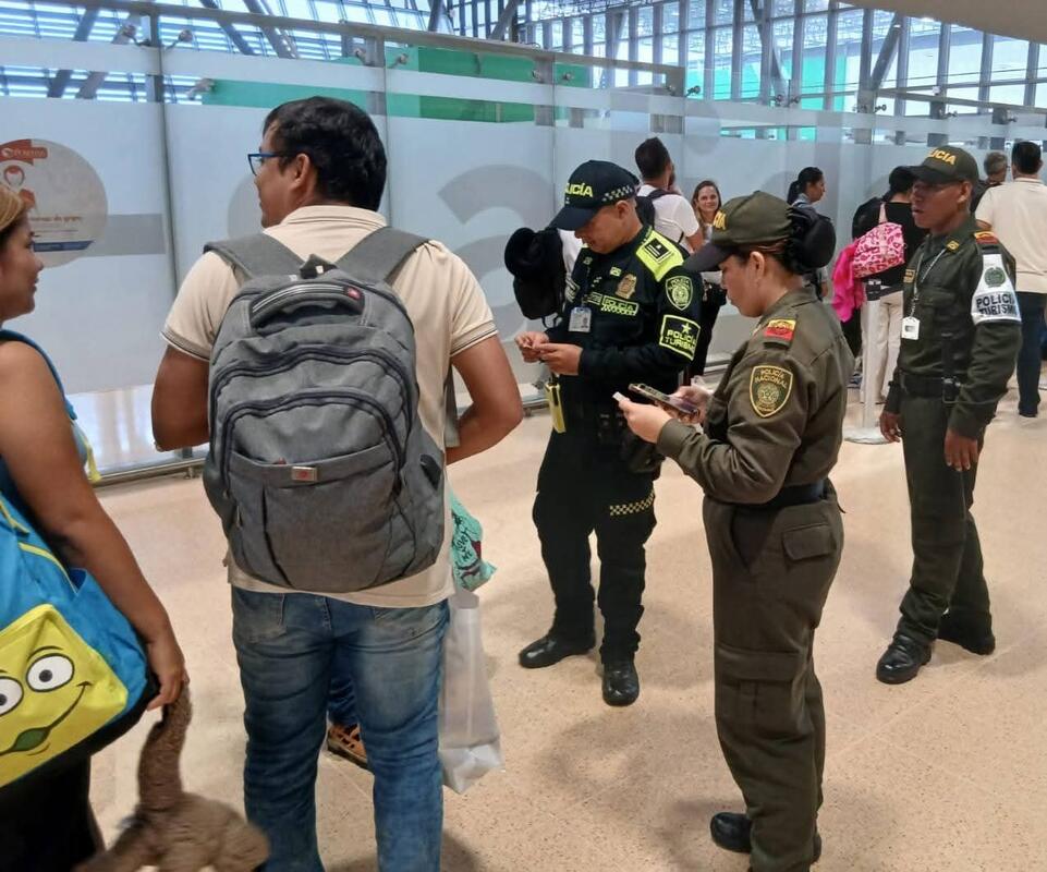 Policía Nacional fortalece la seguridad turística en puntos estratégicos de Leticia