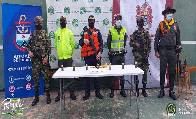 POLICÍA UBICÓ SIETE GRANADAS DE MGL, EN ZONA BOSCOSA DE LETICIA POLICÍA UBICÓ SIETE GRANADAS DE MGL, EN ZONA BOSCOSA DE LETICIA