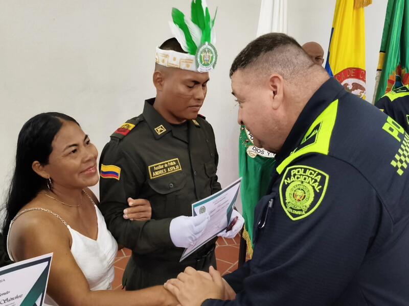 JURAMENTO DE BANDERA DE AUXILIARES DE POLICIA 