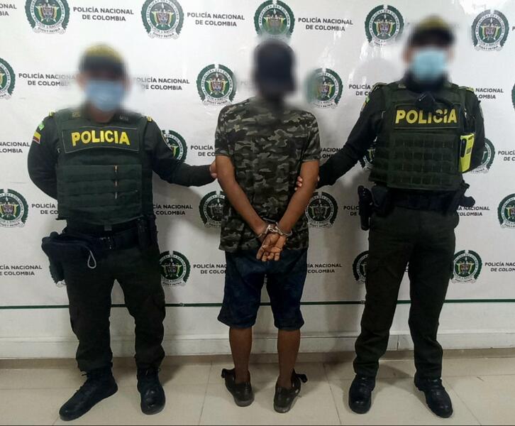 CAPTURADO UN HOMBRE POR EL DELITO DE HURTO EN LETICIA CAPTURADO UN HOMBRE POR EL DELITO DE HURTO EN LETICIA