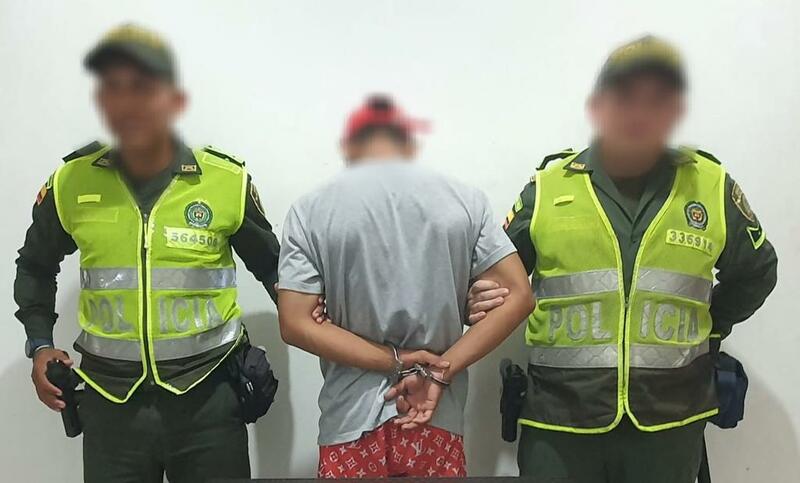 SUJETO QUE HURTO EL CELULAR A UN EXTRANJERO, FUE CAPTURADO POR LA POLICÍA EN PUERTO NARIÑO SUJETO QUE HURTO EL CELULAR A UN EXTRANJERO, FUE CAPTURADO POR LA POLICÍA EN PUERTO NARIÑO