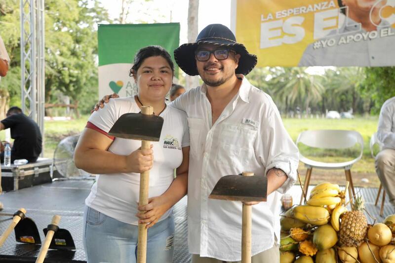 En San Alberto, Cesar, 335 hectáreas que fueron del  paramilitarismo pasan a manos de familias campesinas