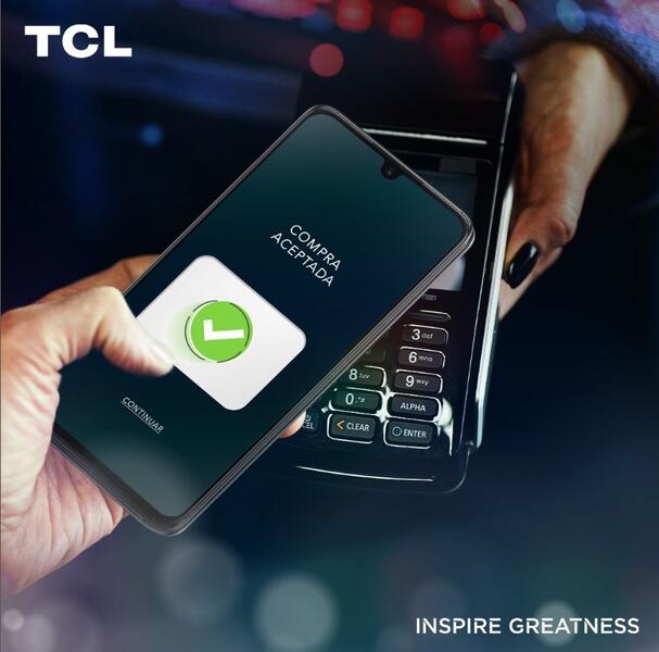 Con el smartphone TCL 30+ ya no es necesario tener efectivo para hacer pagos y transacciones