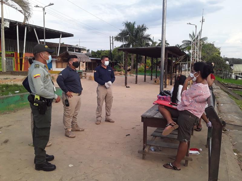 LA POLICÍA NACIONAL EN LETICIA - AMAZONAS INTENSIFICA CONTROL EN TEMPORADA DE AISLAMIENTO OBLIGATORIO LA POLICÍA NACIONAL EN LETICIA - AMAZONAS INTENSIFICA CONTROL EN TEMPORADA DE AISLAMIENTO OBLIGATORIO
