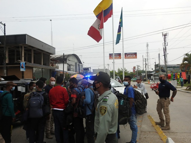 INADMISIÓN DE 35 EXTRANJEROS EN LA CIUDAD DE LETICIA INADMISIÓN DE 35 EXTRANJEROS EN LA CIUDAD DE LETICIA