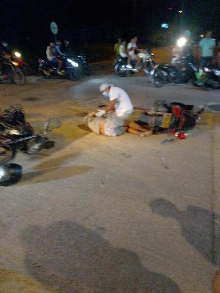 Em Leticia, duas motos se chocam deixando duas pessoas gravemente feridas Em Leticia, duas motos se chocam deixando duas pessoas gravemente feridas