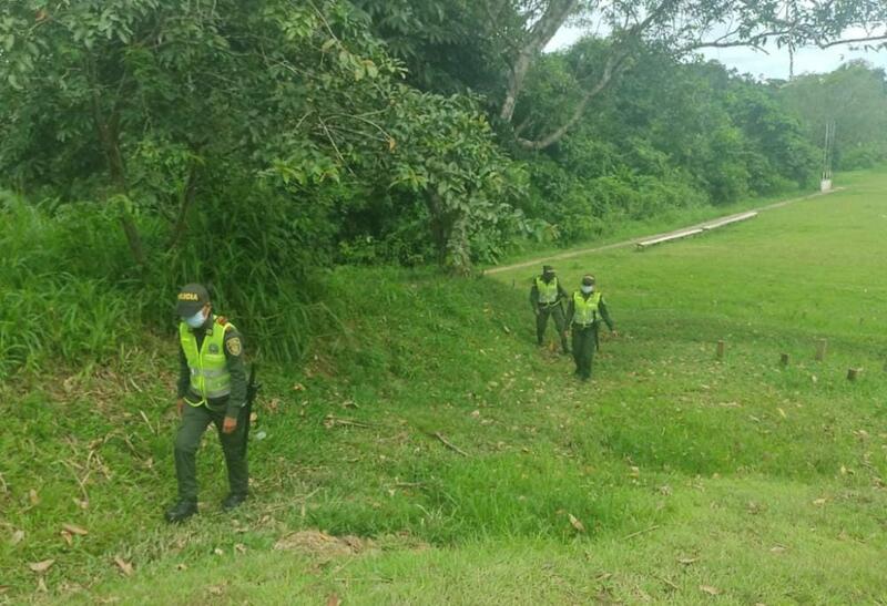 POLICÍA HALLÓ ARMA DE FUEGO EN ZONA BOSCOSA DE LETICIA POLICÍA HALLÓ ARMA DE FUEGO EN ZONA BOSCOSA DE LETICIA