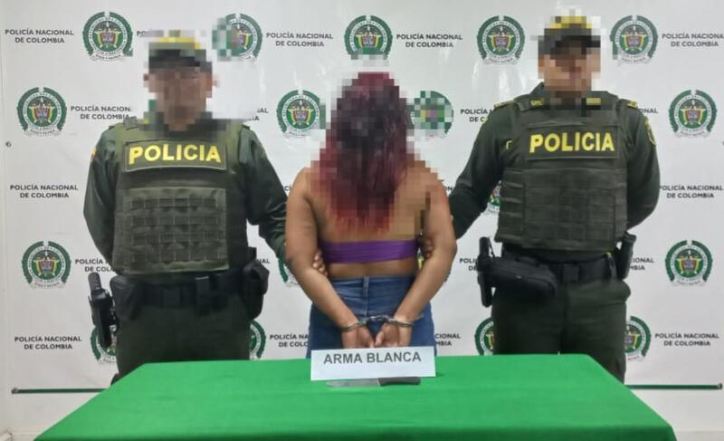 UNA MUJER CAPTURADA POR EL DELITO DE VIOLENCIA INTRAFAMILIAR