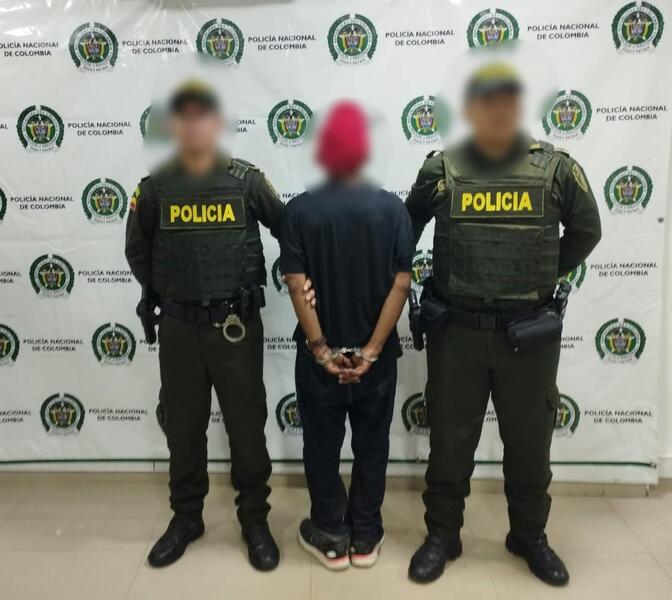 HOMBRE TRANSPORTABA MÁS DE 50 GRAMOS DE BASE DE COCA