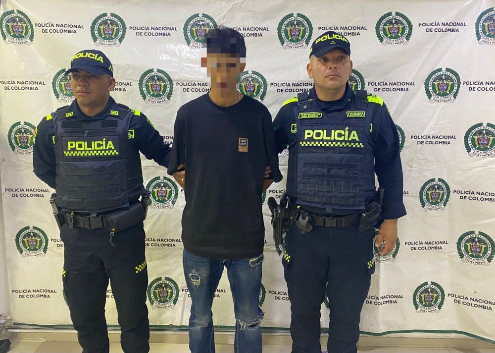 Policía Nacional en el Amazonas captura a un ciudadano por el presunto delito de lesiones personales Policía Nacional en el Amazonas captura a un ciudadano por el presunto delito de lesiones personales