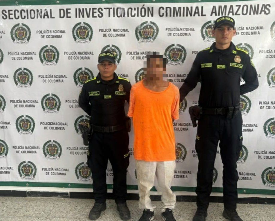 POLICIA NACIONAL EN EN AMAZONAS CAPTURA A CIUDADANO POR EL DELITO DE VIOLACIÓN A HABITACIÓN AJENA