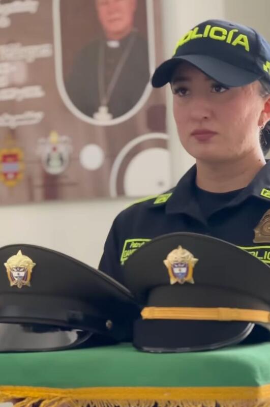 Homenaje a los héroes de la patria en Leticia