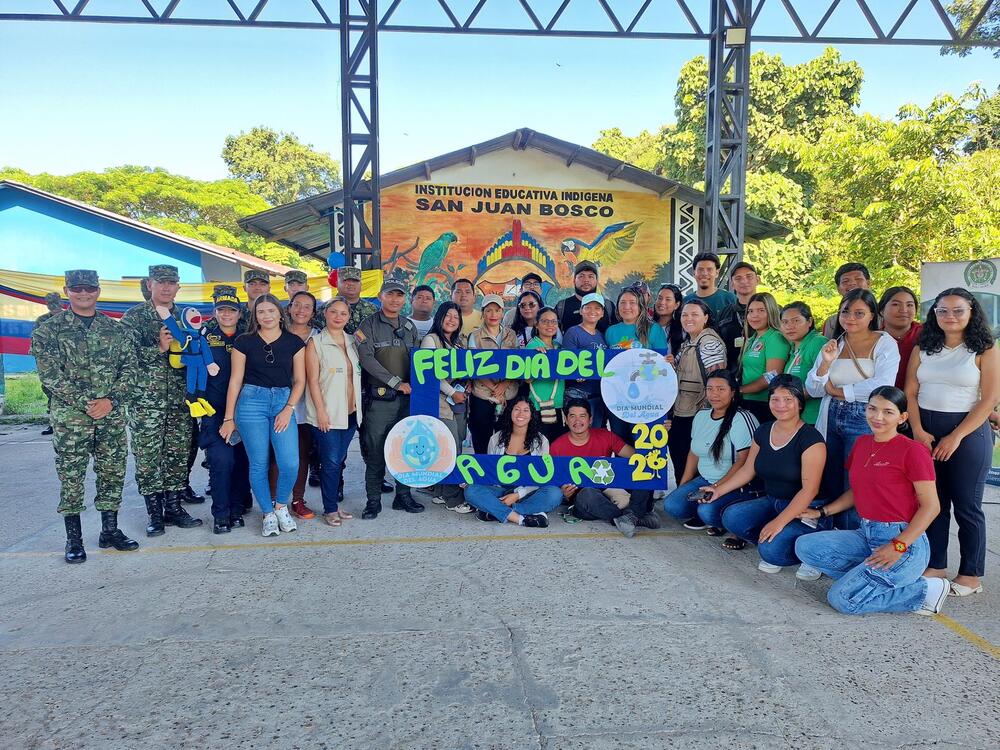 Policía Nacional conmemora el Día Mundial del Agua en el Amazonas