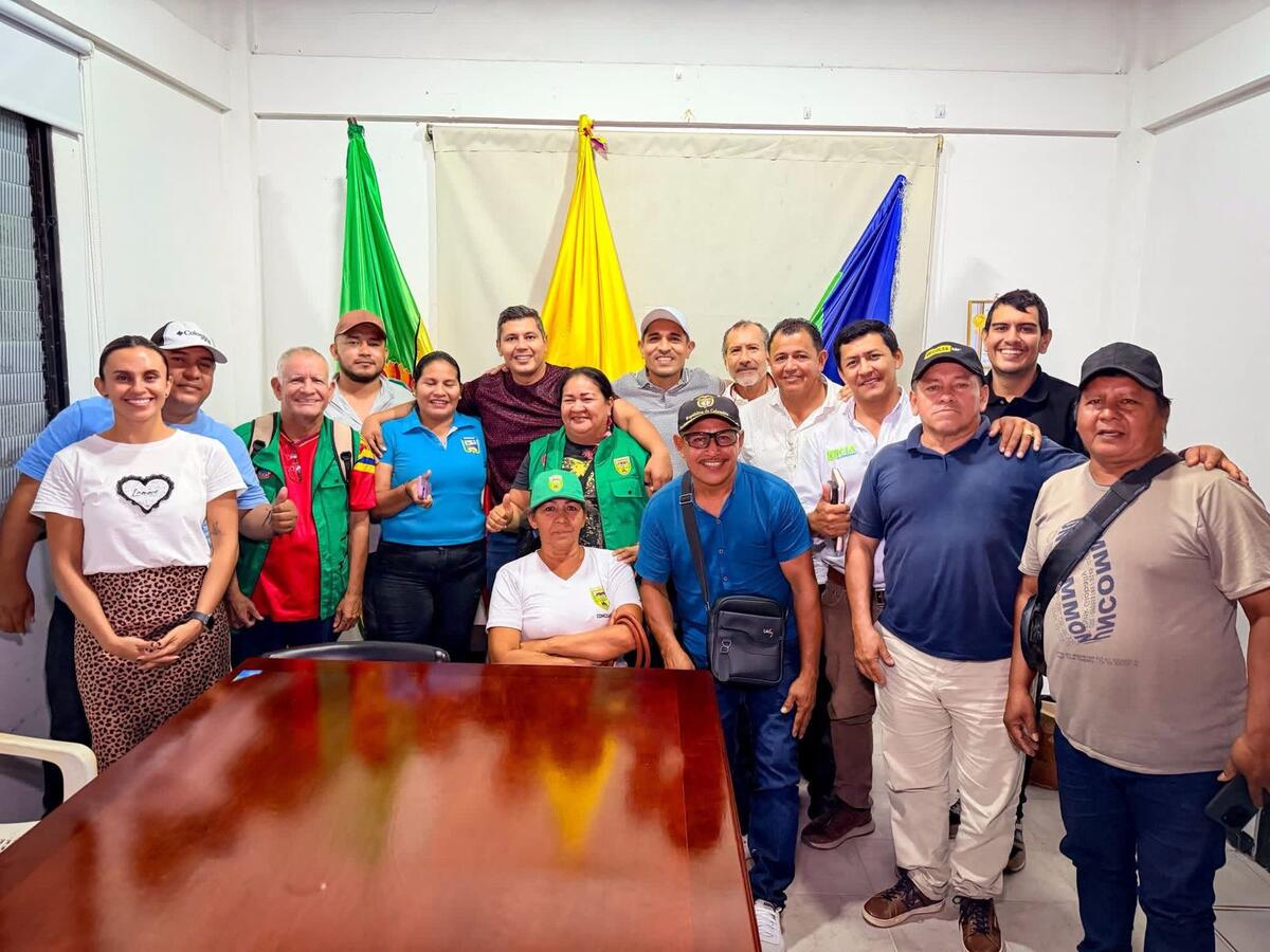 DIÁLOGO Y TRABAJO ARTICULADO CON LÍDERES COMUNALES FORTALECE EL DESARROLLO DE LOS BARRIOS DE LETICIA
