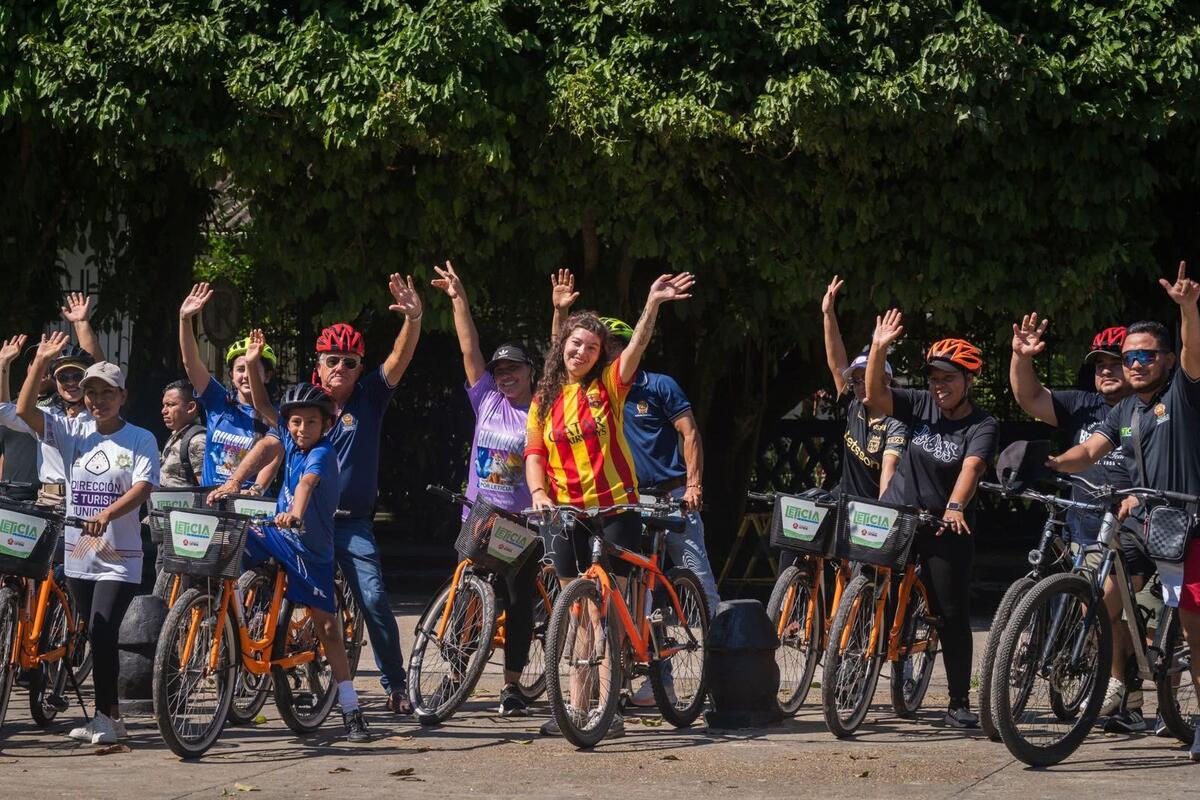 Pedaleamos por nuestra historia y por un futuro más sostenible Pedaleamos por nuestra historia y por un futuro más sostenible