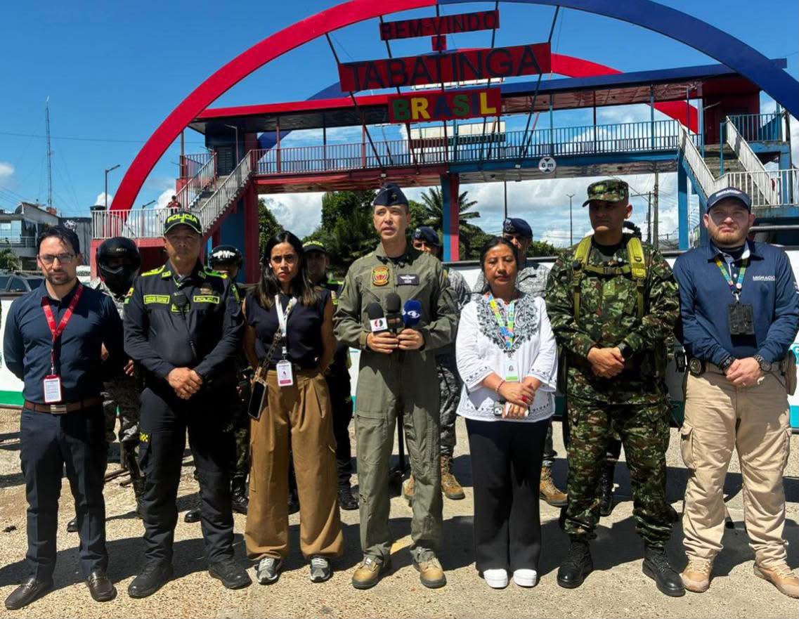 Policía Nacional y autoridades realizaron cierre de fronteras en Leticia como parte del Plan Democracia Policía Nacional y autoridades realizaron cierre de fronteras en Leticia como parte del Plan Democracia