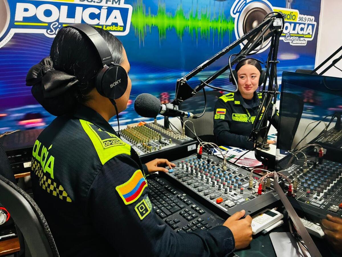 La Policía Nacional promovió los derechos humanos a través de espacio radial en Amazonas La Policía Nacional promovió los derechos humanos a través de espacio radial en Amazonas