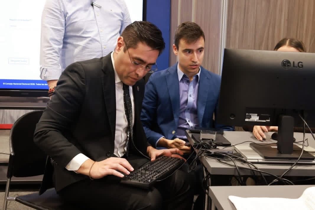 CNE avanza en los escrutinios de la elección presidencial con garantías de transparencia