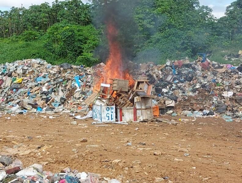 Secretaria Municipal de Segurança Pública de Tabatinga realiza incineração de materiais apreendidos com gasolina ilegal Secretaria Municipal de Segurança Pública de Tabatinga realiza incineração de materiais apreendidos com gasolina ilegal