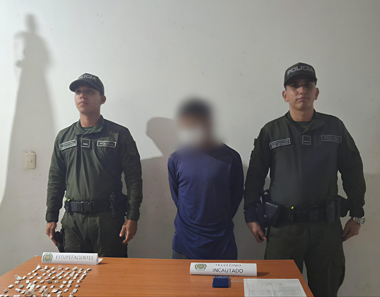 Policía captura a persona por tráfico de estupefacientes en Puerto Nariño, Amazonas Policía captura a persona por tráfico de estupefacientes en Puerto Nariño, Amazonas