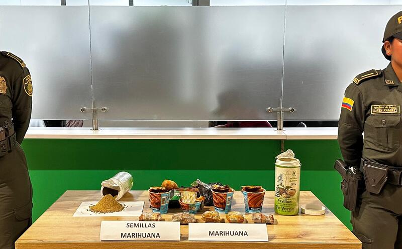 La Policía Nacional halló marihuana camuflada en productos comestibles en Leticia La Policía Nacional halló marihuana camuflada en productos comestibles en Leticia