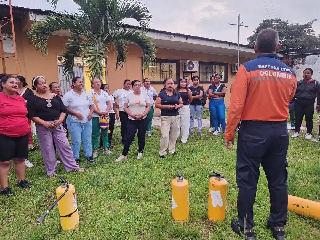 Capacitan a talento humano de atención infantil en prevención de emergencias y desarrollo operacional en Leticia