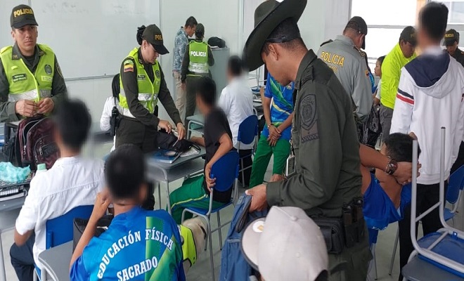 POLICÍA REALIZA PLAN INTERVENCIÓN INTEGRAL A ENTORNOS ESCOLARES EN EL AMAZONAS