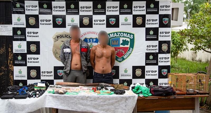 Em Carauari dois homens são preso por tocarem o terror a moradores no bairro 14 Bis Em Carauari dois homens são preso por tocarem o terror a moradores no bairro 14 Bis