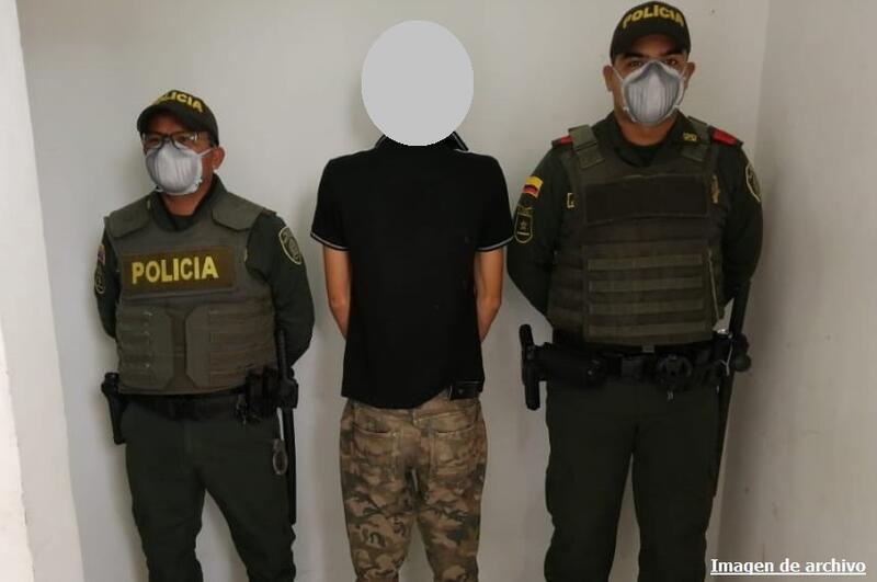 LA INTOLERANCIA ENTRE DOS HOMBRES TERMINÓ EN RIÑA Y CON LA CAPTURA DE UNO DE ELLOS LA INTOLERANCIA ENTRE DOS HOMBRES TERMINÓ EN RIÑA Y CON LA CAPTURA DE UNO DE ELLOS
