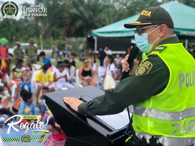 EL DEPARTAMENTO DE POLICÍA AMAZONAS PONE EN MARCHA EL PLAN NAVIDAD 2021 “EL MEJOR REGALO ES TU VIDA” EL DEPARTAMENTO DE POLICÍA AMAZONAS PONE EN MARCHA EL PLAN NAVIDAD 2021 “EL MEJOR REGALO ES TU VIDA”