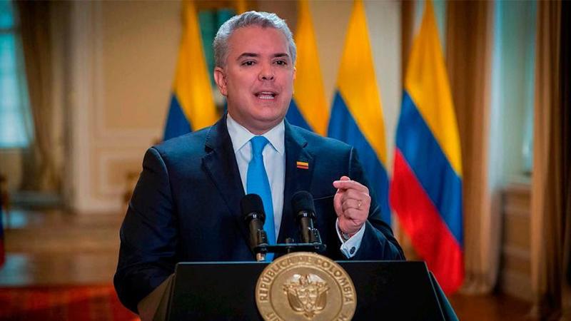 Presidente Duque firma la cadena perpetua para violadores de niños