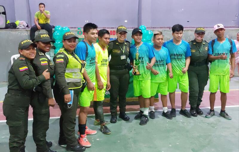 PRIMER CAMPEONATO “GOLES DE PAZ” EN LA TRIPLE FRONTERA PRIMER CAMPEONATO “GOLES DE PAZ” EN LA TRIPLE FRONTERA