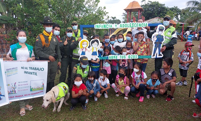 POLICÍA EN LETICIA LANZA CAMPAÑA “ENTORNOS EDUCATIVOS SEGUROS – REGRESO A CLASES 2022" POLICÍA EN LETICIA LANZA CAMPAÑA “ENTORNOS EDUCATIVOS SEGUROS – REGRESO A CLASES 2022"
