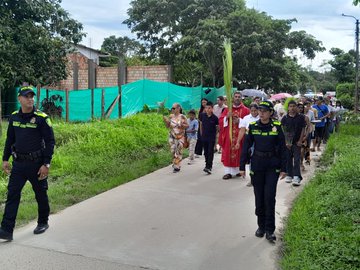 El departamento de Policía amazonas acompaño las actividades desarrolladas en la capital amazonense, en el inicio de la semana mayor . El departamento de Policía amazonas acompaño las actividades desarrolladas en la capital amazonense, en el inicio de la semana mayor .