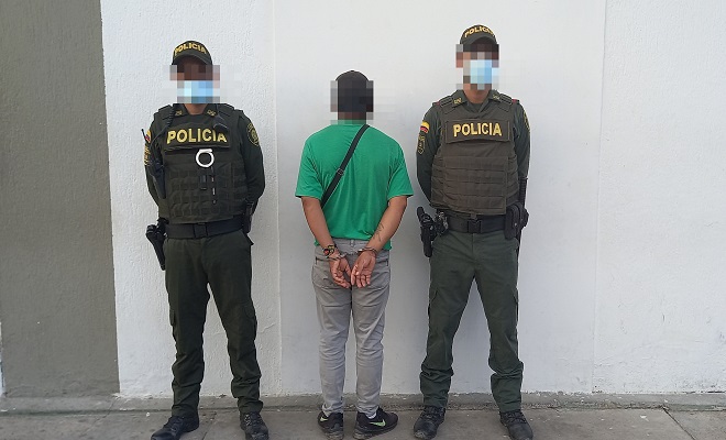 CAPTURAMOS A UNA PERSONA POR EL DELITO DE VIOLENCIA INTRAFAMILIAR CAPTURAMOS A UNA PERSONA POR EL DELITO DE VIOLENCIA INTRAFAMILIAR